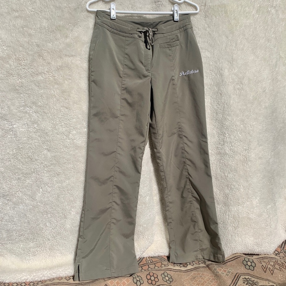 2006 ADIDAS KHAKI WINDBREAKER SPORTY PANTS